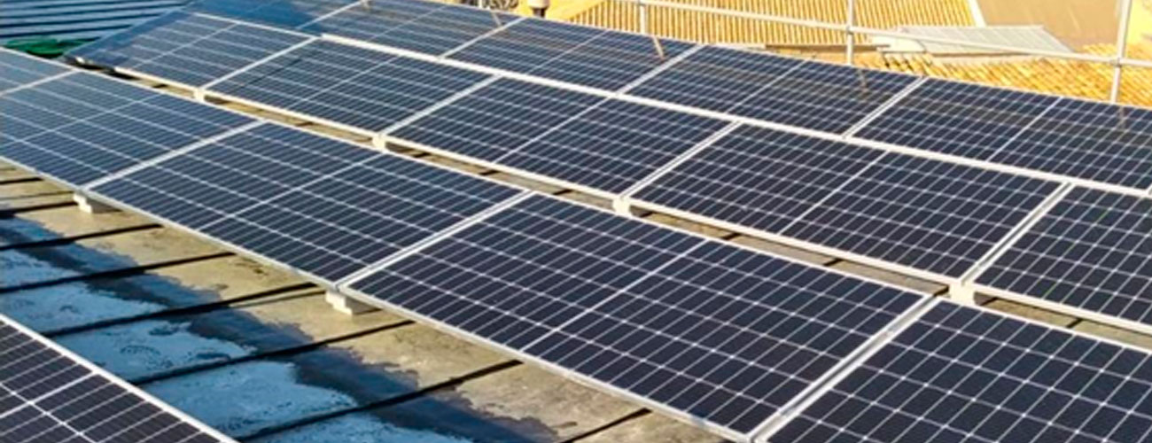 Caja Rural de Aragón apuesta en Huesca por la energía solar con Inycom